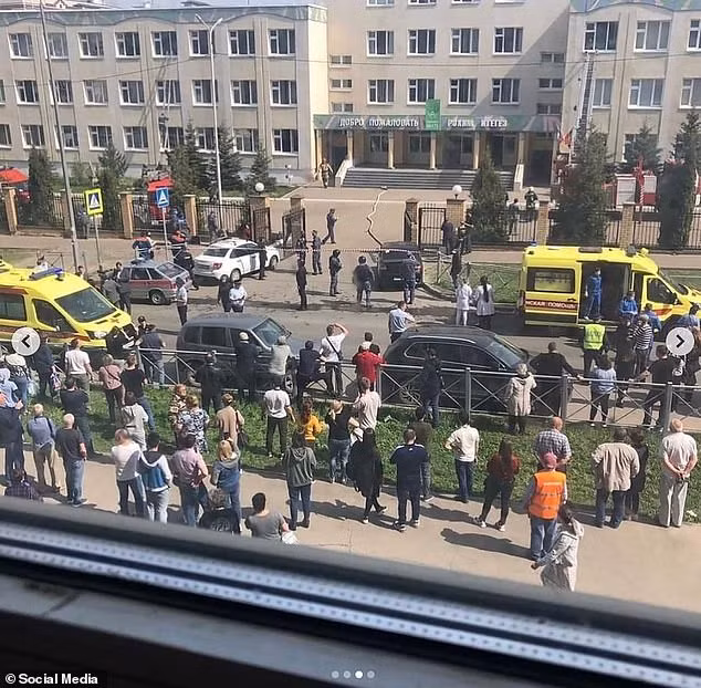 Được biết, ít nhất 11 người, trong đó có cả trẻ em và giáo viên, đã thiệt mạng trong vụ xả súng tại trường học ở Nga vừa qua. Ngoài ra, hơn 30 trẻ nhỏ khác bị thương.