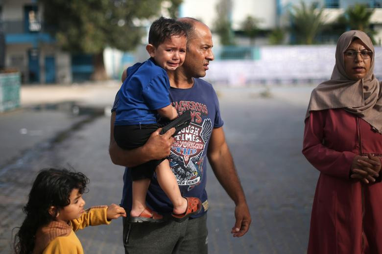 Sau tuyên bố ngừng bắn của Israel và Hamas, Tổng thống Mỹ Joe Biden khẳng định Washington sẽ làm việc với Liên Hợp Quốc và các tổ chức quốc tế liên quan khác để cung cấp “hỗ trợ nhân đạo một cách nhanh chóng" cho việc tái thiết khu vực Gaza.