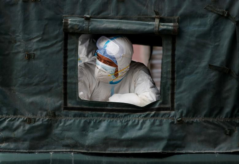 Trong khi đó, số người mắc COVID-19 tăng nhanh khiến hệ thống bệnh viện của Nepal rơi vào tình trạng quá tải.