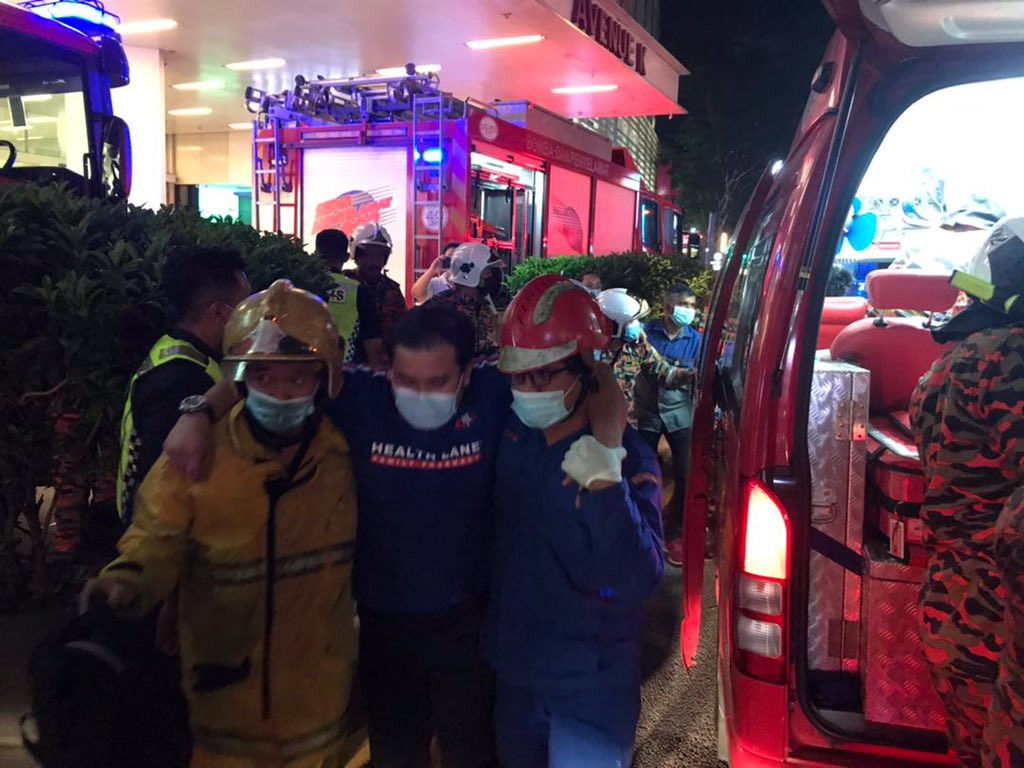 Hien truong tau dien ngam dam nhau o Malaysia, 200 nguoi bi thuong-Hinh-6