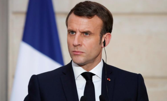 Tổng thống Pháp Emmanuel Macron (ảnh) là một trong số những nhà lãnh đạo đầu tiên trên thế giới lên án cuộc đảo chính quân sự lật đổ Tổng thống Keita tại Mali. Nhà lãnh đạo Pháp kêu gọi "trao trả quyền lực cho người dân" cũng như tạo điều kiện cho việc "khôi phục trật tự Hiến pháp", đồng thời hối thúc trả tự do cho Tổng thống và Thủ tướng Mali khi đó. Ảnh: Reuters. 