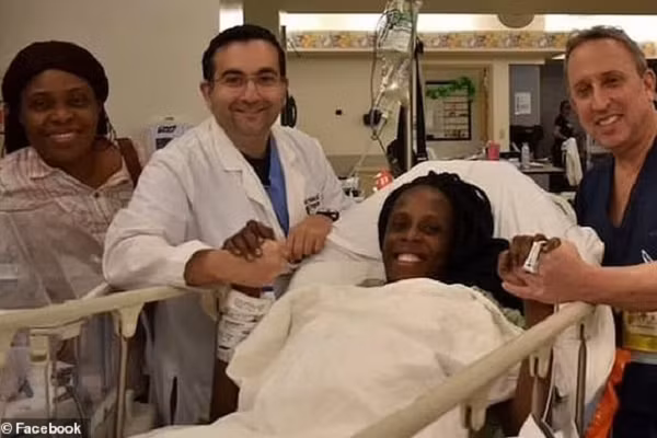 Ba me 25 tuoi sinh lien 9 dua con gay kinh ngac