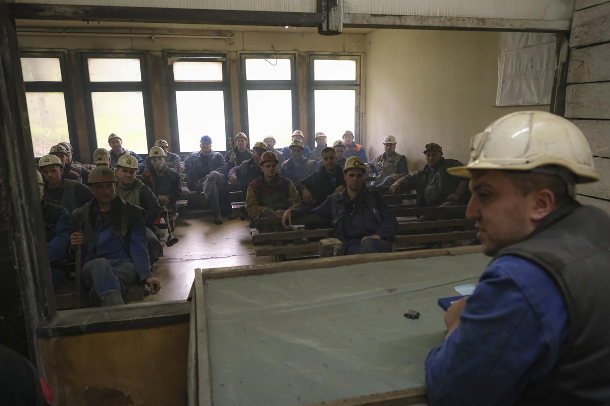 Trong tháng ăn chay Ramadan năm nay, những công nhân mỏ than này vẫn làm việc bình thường, họ không cảm thấy đói hay kiệt sức.