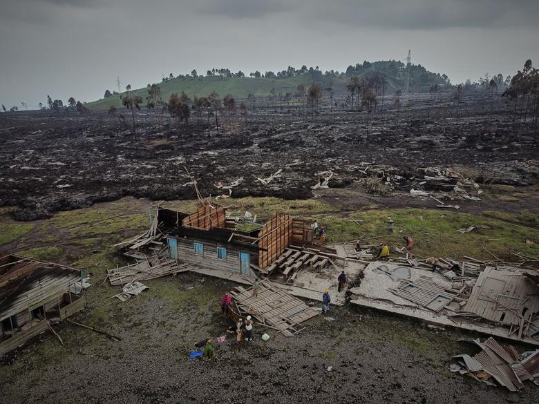 Khu vực xung quanh Nyiragongo đã bị tàn phá sau khi núi lửa này phun trào.