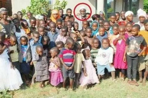 Chuyen nguoi dan ong co 16 vo va 151 nguoi con