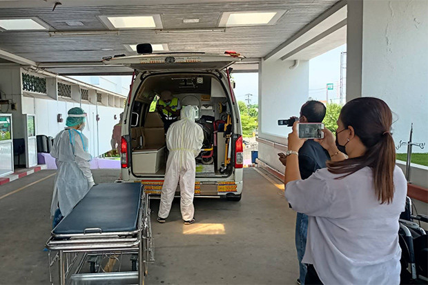 Cái chết của vị Đại sứ Ukraine tại Thái Lan được báo cáo cho cảnh sát Koh Lipe vào khoảng 5h30 sáng cùng ngày. Thi thể ông Beshta sau đó được chuyển từ khách sạn tới bệnh viện Satun. Theo kết quả khám nghiệm tử thi sơ bộ của bệnh viện, ông Beshta "qua đời vì một cơn đau tim". Ảnh: BP.