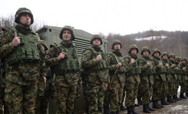 Đỉnh điểm là mới đây Tổng thống Belarus, ông Lukashenko đã chỉ trích dữ dội Nga về việc bán tiêm kích đa năng Su-30SM cho nước này với giá rất cao nhưng lại tỏ vẻ "bề trên" và "ban ơn".