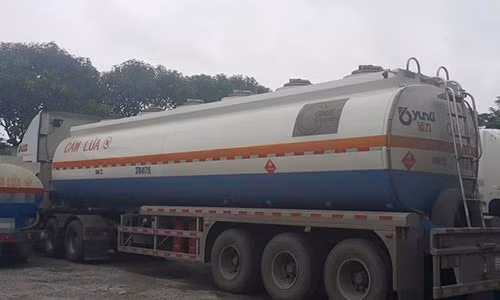 Diem nong 24h: Nuoc lu cuon cuon vay khon nhieu noi