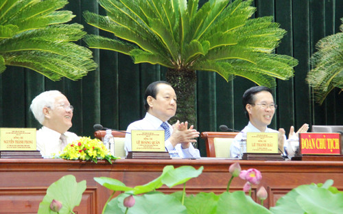 Ong Vo Van Thuong dieu hanh hoat dong Thanh uy TP HCM-Hinh-3