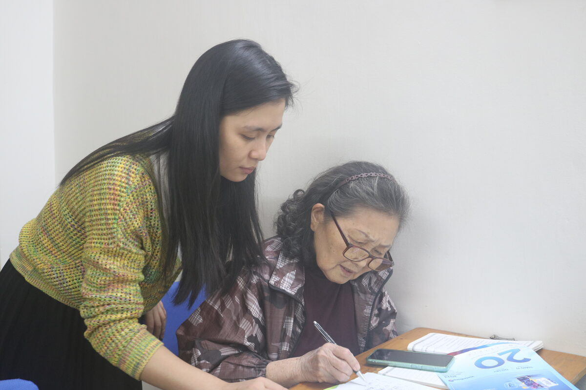 Lop hoc dac biet, noi hoc tieng Anh chua bao gio la qua muon-Hinh-2