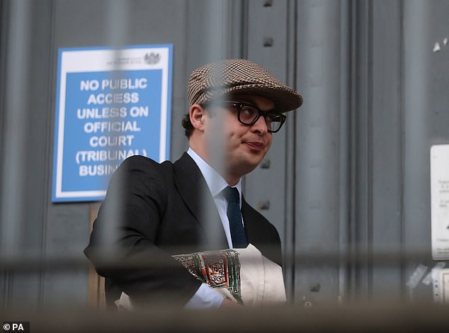 Trong phiên tòa xét xử hôm 23/2 vừa qua, Simon Bowes-Lyon bị kết án 10 tháng tù giam. Ảnh: PA.