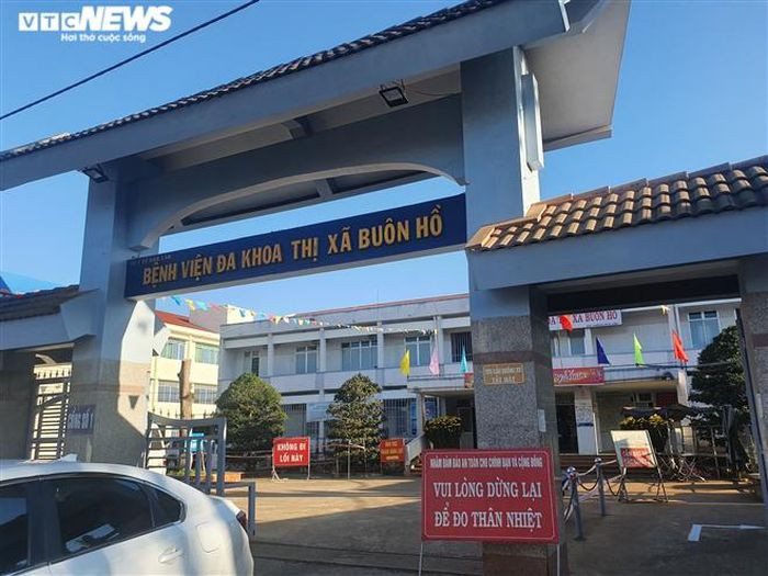 Thai nhi 39 tuan tuoi chet bat thuong, nguoi nha gui don to benh vien