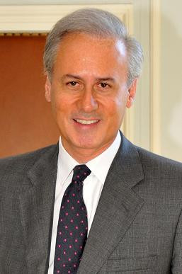 Ông từng giữ chức Bộ trưởng Dịch vụ Công nhưng sau đó phải từ chức vì các cáo buộc tấn công tình dục. Ảnh: Wikipedia.