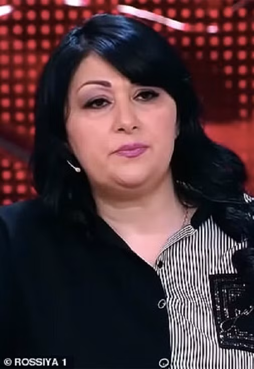 Tòa án Nga đã quyết định cho điều tra lại vụ án này, sau khi những người thân của Mikhail, trong đó có em gái của ông ta là Naria (ảnh), cho rằng ba chị em Krestina đã bịa ra câu chuyện bị lạm dụng nhằm thoát án tù và sát hại cha họ để thừa kế tài sản của ông Mikhail. Ảnh: Rossiya 1.