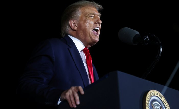 Cựu Tổng thống Trump đang hưởng lương hưu và những đặc quyền gì? - Hình 8 Cuu Tong thong Trump dang huong luong huu va nhung dac quyen gi?-Hinh-8