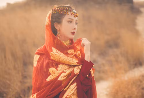 2 my nhan “truyen ky” cung ten Chieu Quan-Hinh-2