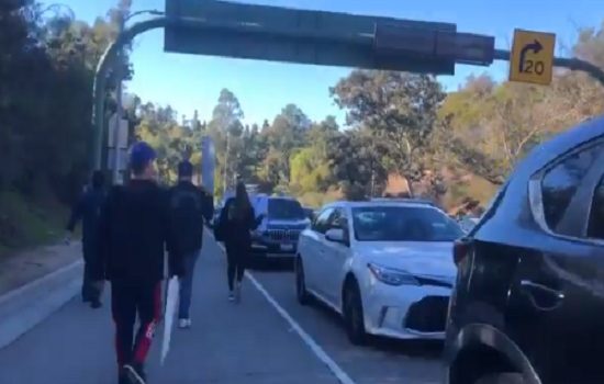 Được biết, cuộc biểu tình diễn ra hòa bình và không có ai bị thương. Ảnh: Twitter.