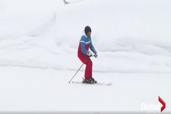 Anh: Tong thong Nga Putin truot tuyet cung nguoi dong cap Belarus-Hinh-3