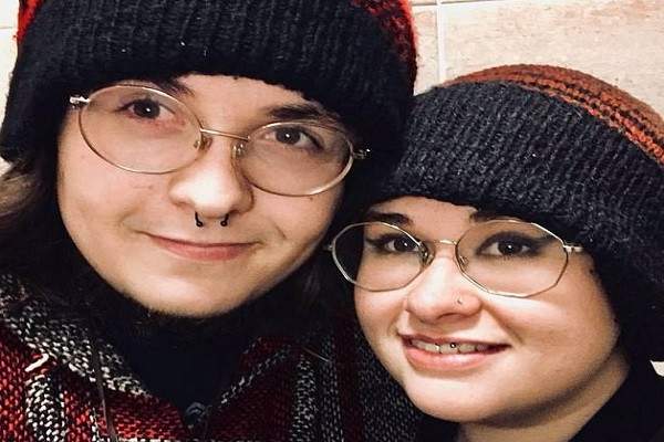 Theo Daily Mail, vụ án chồng sát hại vợ sắp cưới xảy ra tại nhà riêng ở Cardiff, xứ Wales, vào năm 2019. Khi đó, Madog Rowlands, 23 tuổi, đã gọi điện trình báo sau 35 giờ sát hại hôn thê là Lauren Griffiths, 21 tuổi. (Nguồn ảnh: Daily Mail)