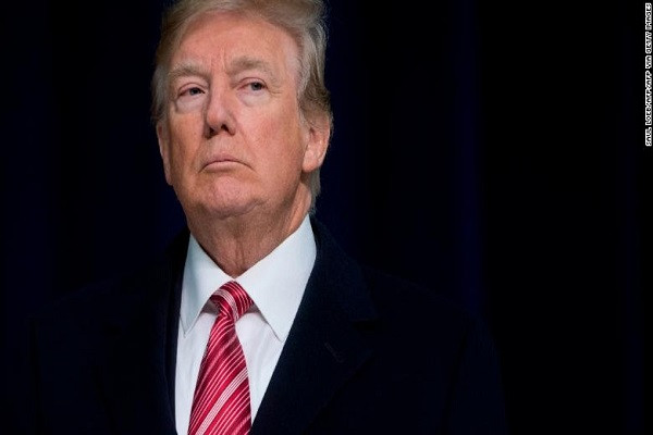 Ong Trump sap “tai xuat” truoc cong chung ke tu khi roi Nha Trang