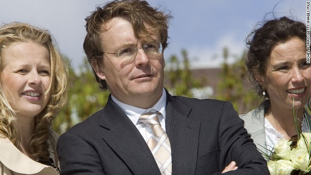 Từ năm 1995 đến 1996, Hoàng tử Friso làm việc tại Công ty tư vấn quản lý quốc tế McKinsey, chi nhánh tại Amsterdam. Sau khi hoàn thành chương trình Thạc sĩ quản trị kinh doanh tại INSEAD, ông là Phó Chủ tịch tại Ngân hàng quốc tế Goldman Sachs ở London (Anh) từ năm 1998 đến 2003. Ảnh: CNN.