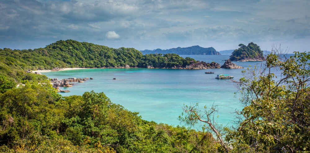 Đất nước Myanmar là nơi sinh sống của hơn 1.000 loài chim. Ảnh: BYT.