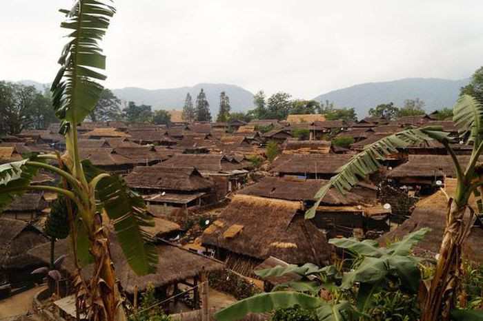 Theo nhà chức trách địa phương, làng Wengding vừa mới tiến hành diễn tập phòng cháy chữa cháy hồi tháng 12/2020. Ảnh: Ngôi làng Wengding trước đây. Ảnh chụp màn hình.