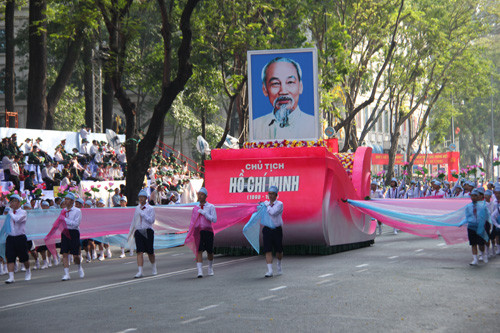 Toan canh lẽ mit tinh diẽu binh, diẽu hành mung Chien thang 30/4-Hinh-15