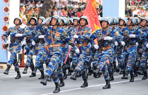 Toan canh lẽ mit tinh diẽu binh, diẽu hành mung Chien thang 30/4-Hinh-11