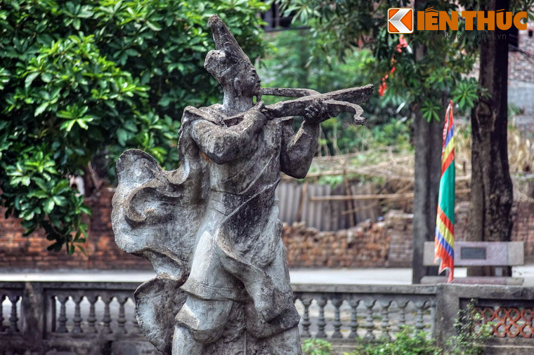 Theo sử sách, tướng Cao Lỗ là người sáng tạo ra nỏ liên châu bắn nhiều mũi tên cùng lúc. Ông cũng là người chỉ huy xây dựng Cổ Loa lịch sử.