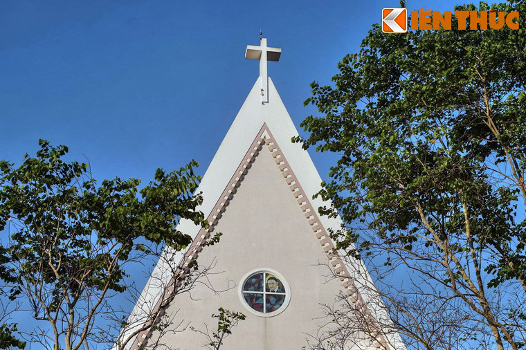 Kiến trúc của nhà thờ được nhiều người đánh giá không có một khuyết điểm nào.