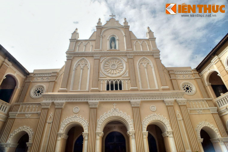 Có thể nói Tiểu Chủng viện Làng Sông là nơi góp công rất lớn cho việc quảng bá chữ Quốc ngữ thuở ban đầu.