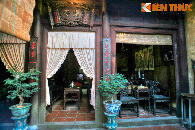 Kết cấu như vậy giúp nhà tận dụng nguồn ánh sáng từ tự nhiên, đưa thiên nhiên hòa quyện vào trong không gian sinh sống.