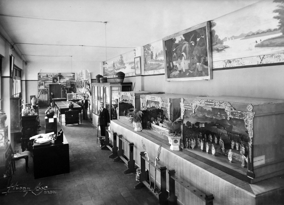 Bên trong nhà trưng bày thương mại, công nghiệp, thủ công - mỹ nghệ. Ảnh: Gallica.bnf.fr.