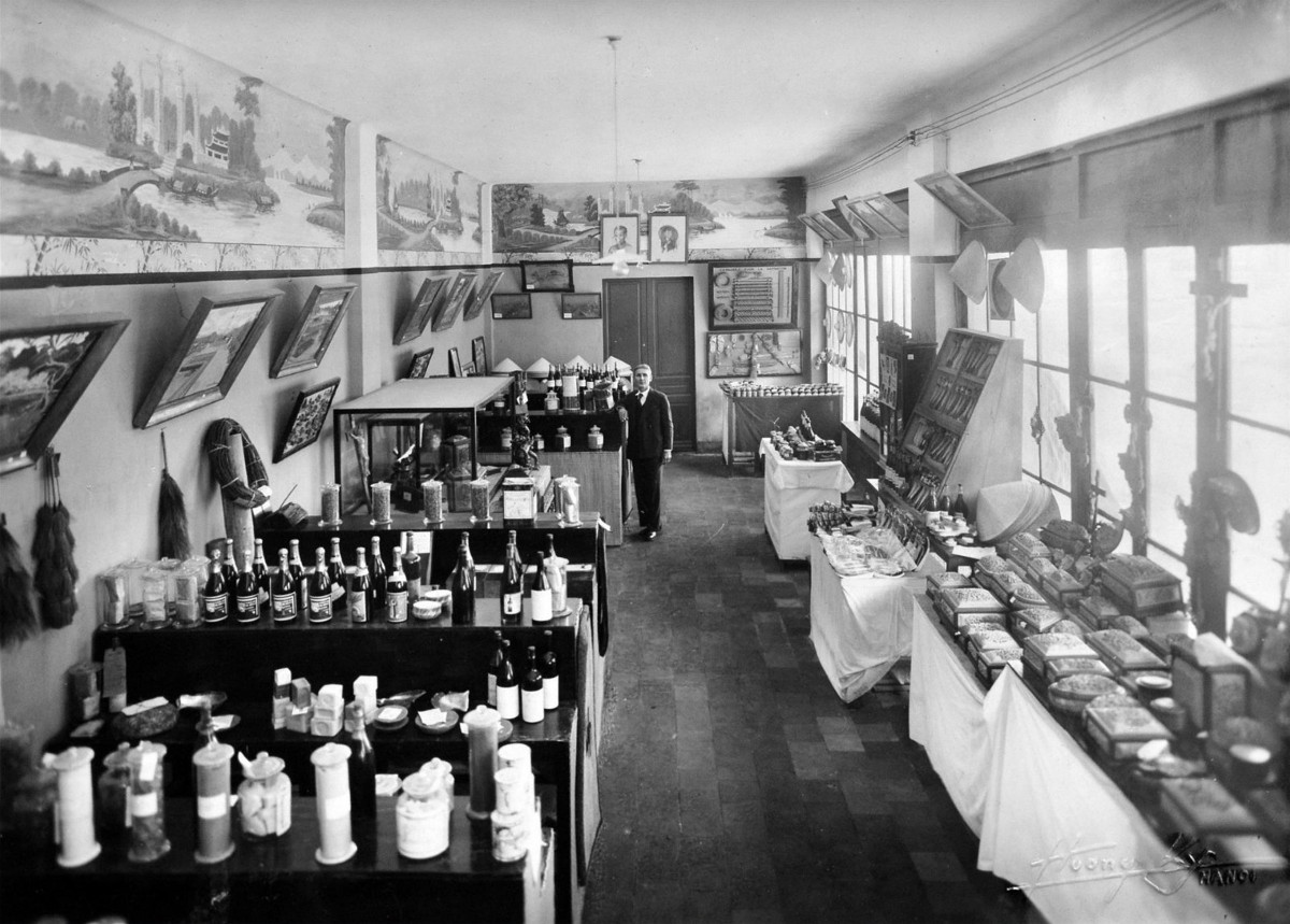 Bên trong nhà trưng bày thương mại, công nghiệp, thủ công - mỹ nghệ. Ảnh: Gallica.bnf.fr.