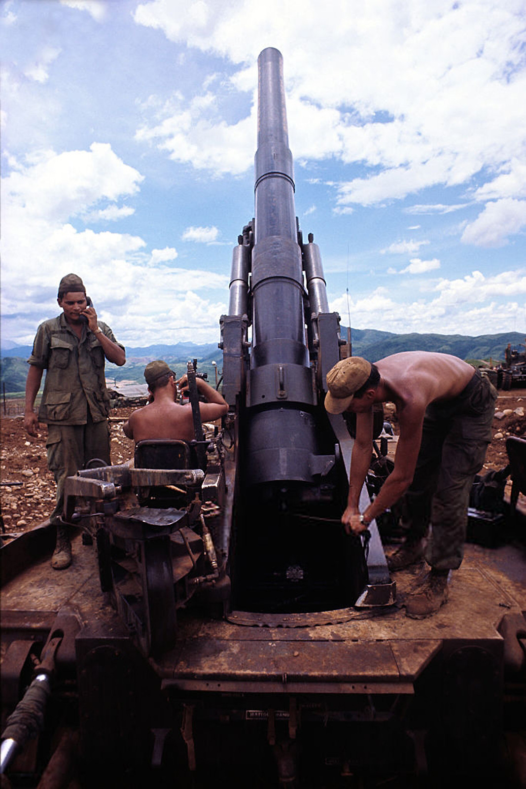 Lực lượng chốt giữ ở Trại Carroll là Trung đoàn 3 lính thủy đánh bộ, một lực lượng thiện chiến bậc nhất của quân đội Mỹ.