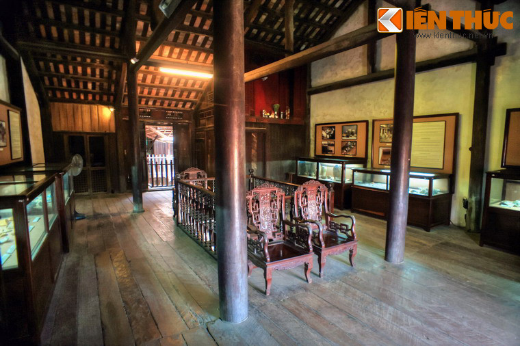 Xét cấu trúc nhà, phương pháp xây dựng, phong cách chạm trổ và vật liệu thì ngôi nhà được xây dựng khoảng đầu thế kỷ 20. Thời ấy nó vừa dùng để ở, vừa làm hiệu buôn.