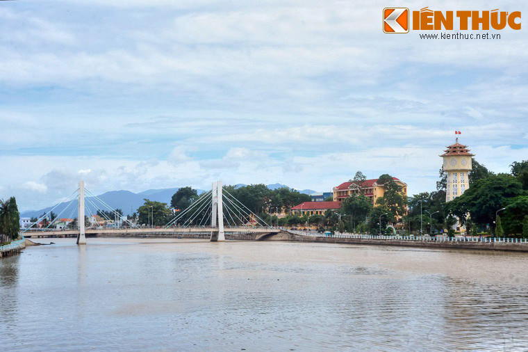 Sau hơn 80 năm lịch sử, Tháp nước Phan Thiết đã trở thành biểu tượng của thành phố Phan Thiết. Bên cạnh đó, tháp cũng được coi là một chứng nhân cho mối quan hệ keo sơn Việt Lào.