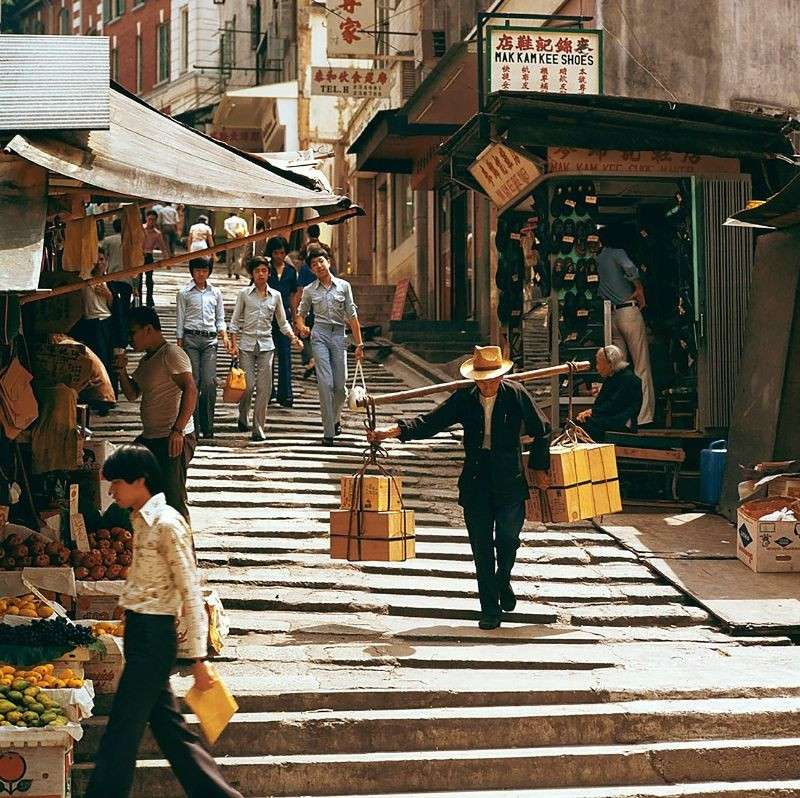 Phố Ladder (phố Thang), Hong Kong năm 1973. Ảnh: Keith Macgregor.