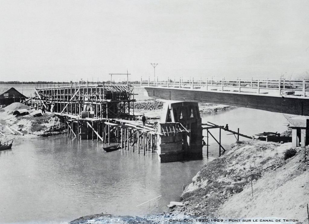 Gòn nhìn khác về cây cầu ở Tri Tôn. Ảnh tư liệu.