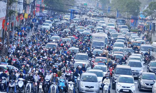 Can cu nao 90% nguoi dan Ha Noi dong y cam xe may?