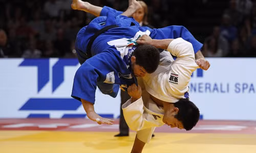 Tiến sĩ Jigoro Kano được cho là người sáng lập môn võ Judo nổi tiếng thế giới. Judo trở thành môn thi chính thức tại Olympic năm 1964.