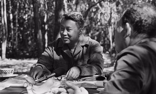 Trong thời gian nắm quyền từ năm 1975-1979, Pol Pot và tập đoàn diệt chủng đã gây ra cái chết của khoảng 2 - 3,5 triệu người dân Campuchia.