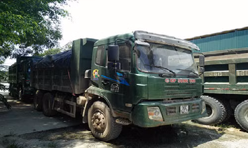 Thanh Hoa: Bat giu xe qua tai, chu xe goi dien de doa CSGT