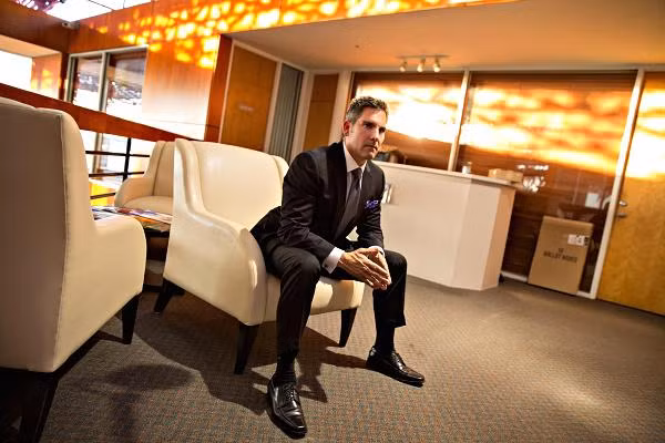 Grant Cardone: “Muon thanh trieu phu, hay lam viec 14 gio moi ngay“