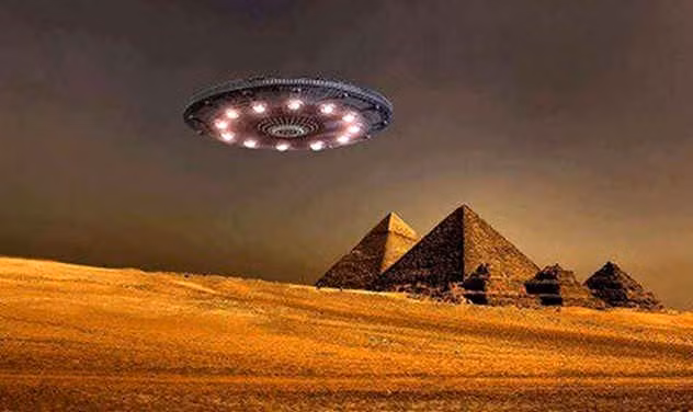 Khi đang lái xe qua một khu rừng, họ nhìn thấy một ánh sáng lạ trên cây. Ban đầu, họ cứ tưởng đó là một chiếc máy bay. Mãi về sau, họ phát hiện đó là một vật thể lạ hình kim cương đang xuất hiện phía trên cao. Vật thể lạ không xác định này còn phát ra ngọn lửa và nhiệt.