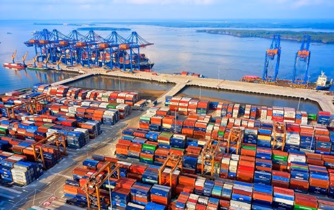 Vuot ket hoach loi nhuan, vi sao Gemadept muon ban het von tai cac cang Hai Phong?