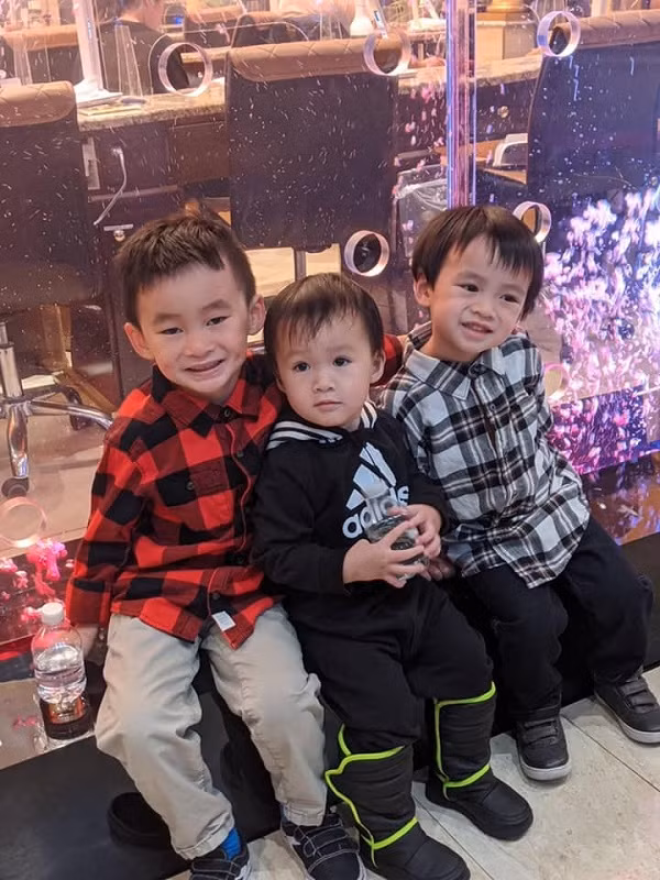 'Be' Xuan Mai o My: Lam ngan hang, sinh lien 3 con, nhan sac hien ra sao?-Hinh-4