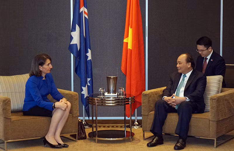 Ngay sau khi xuống sân bay, Thủ tướng đã có cuộc gặp Thủ hiến bang New South Wales-bà Gladys Berejiklian
