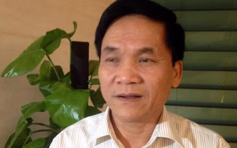 DBQH len an hanh xu cua Pho giam doc danh Tien si 76 tuoi